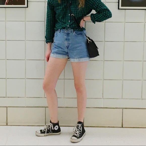Vintage High Waisted Denim Shorts - Picture 4 of 10